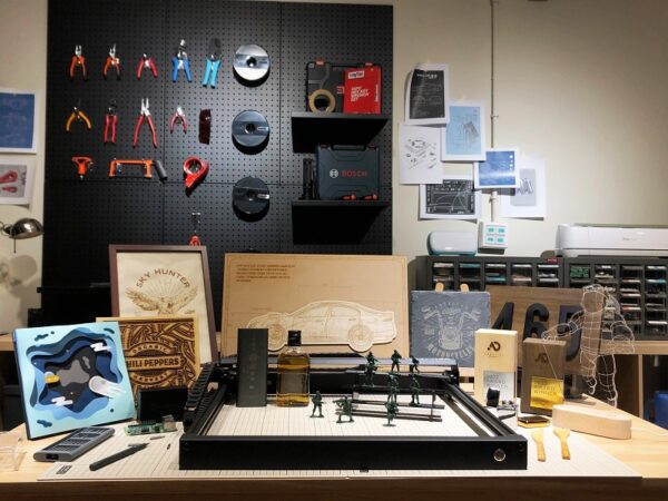 Flux Laservida 10W Open Desktop Laser Engraver Kit - Image 2